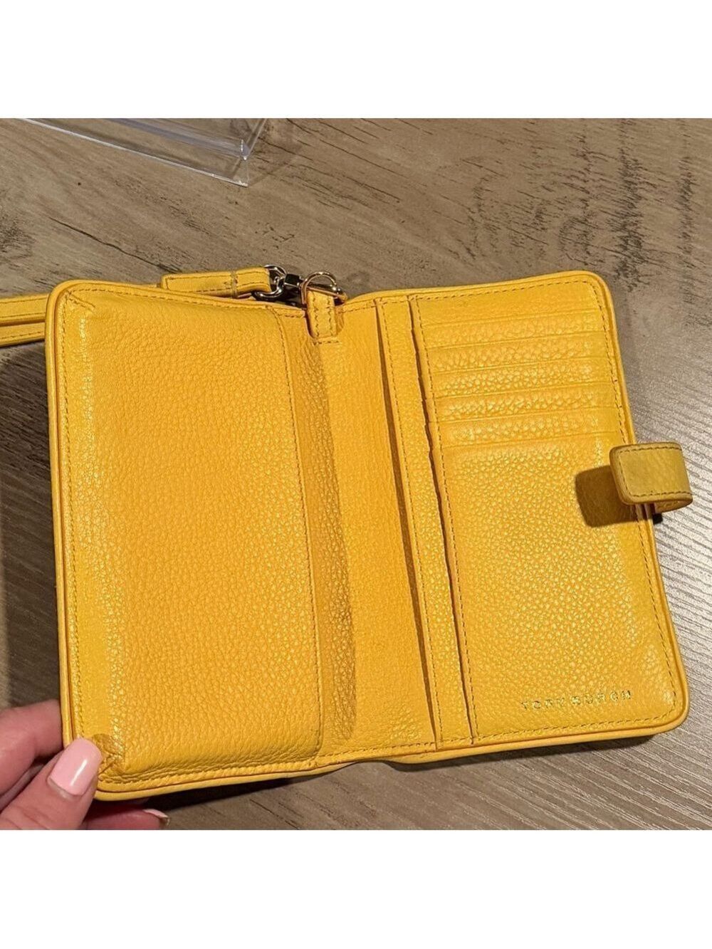 Tory Burch Britten Smartphone Wallet Yellow - Picture 4 of 9